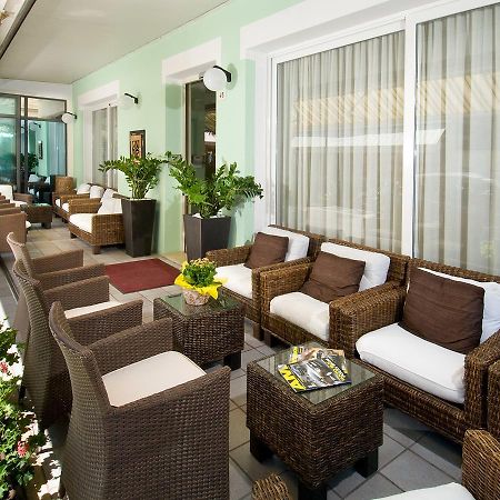 Hotel Ferrara カットーリカ エクステリア 写真