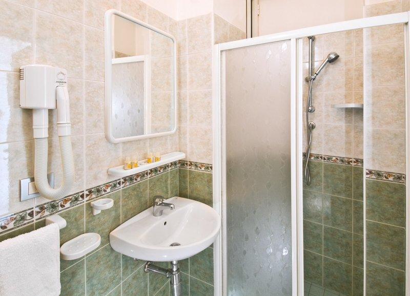 Hotel Ferrara カットーリカ エクステリア 写真