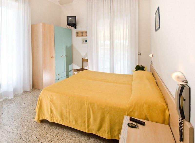 Hotel Ferrara カットーリカ エクステリア 写真